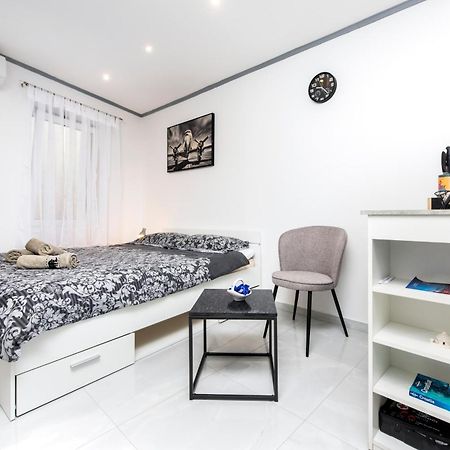 Apartment Leo Rovinj Exterior foto